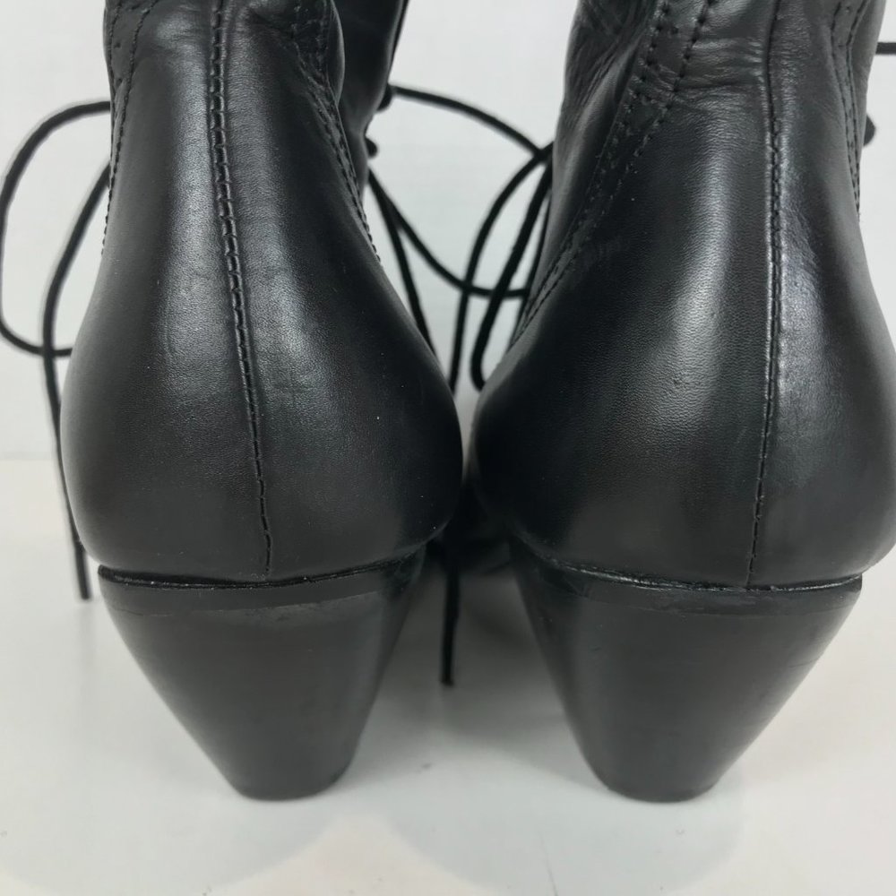 Black Lace-Up Heeled Boots - Women's Elegant Riding Style - Picture 6 of 13